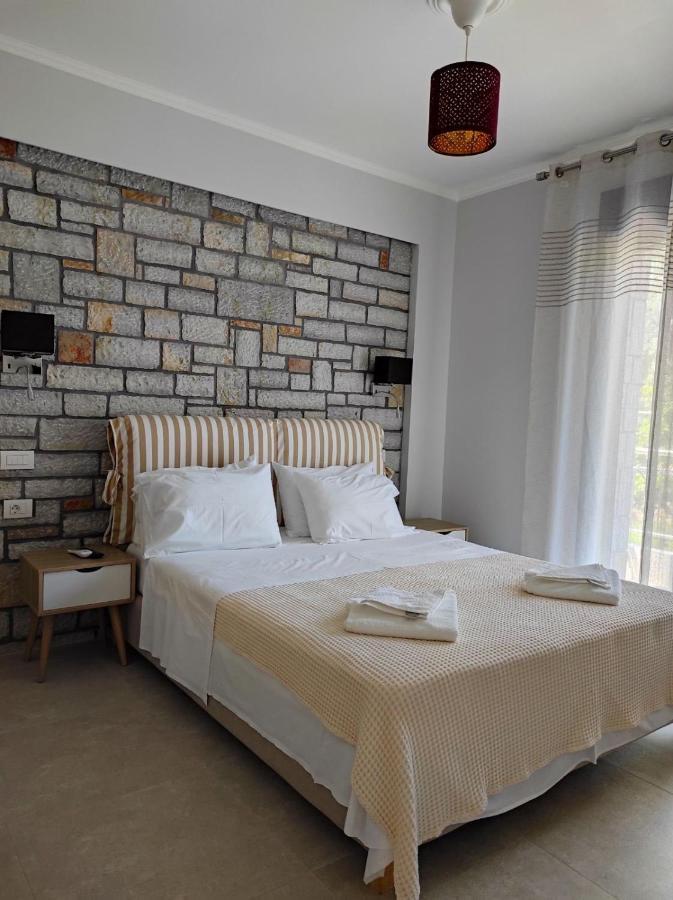 Iris Villas Complex Frinion ภายนอก รูปภาพ