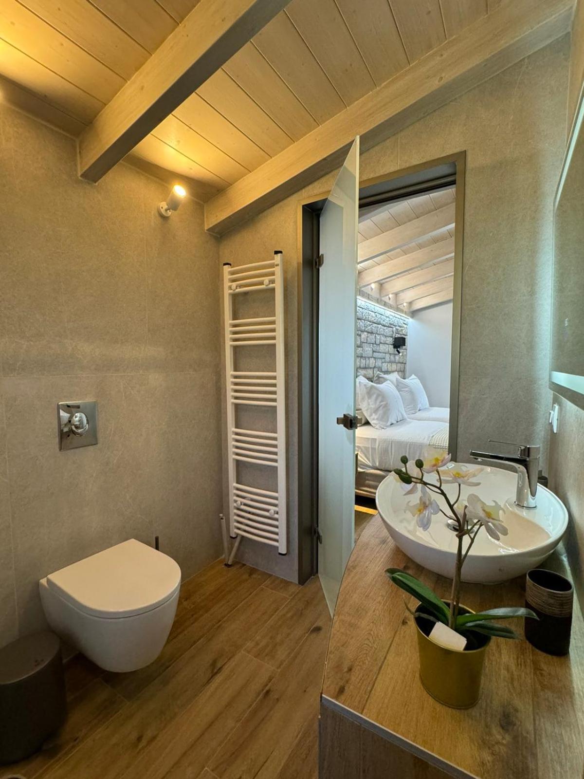 Iris Villas Complex Frinion ภายนอก รูปภาพ