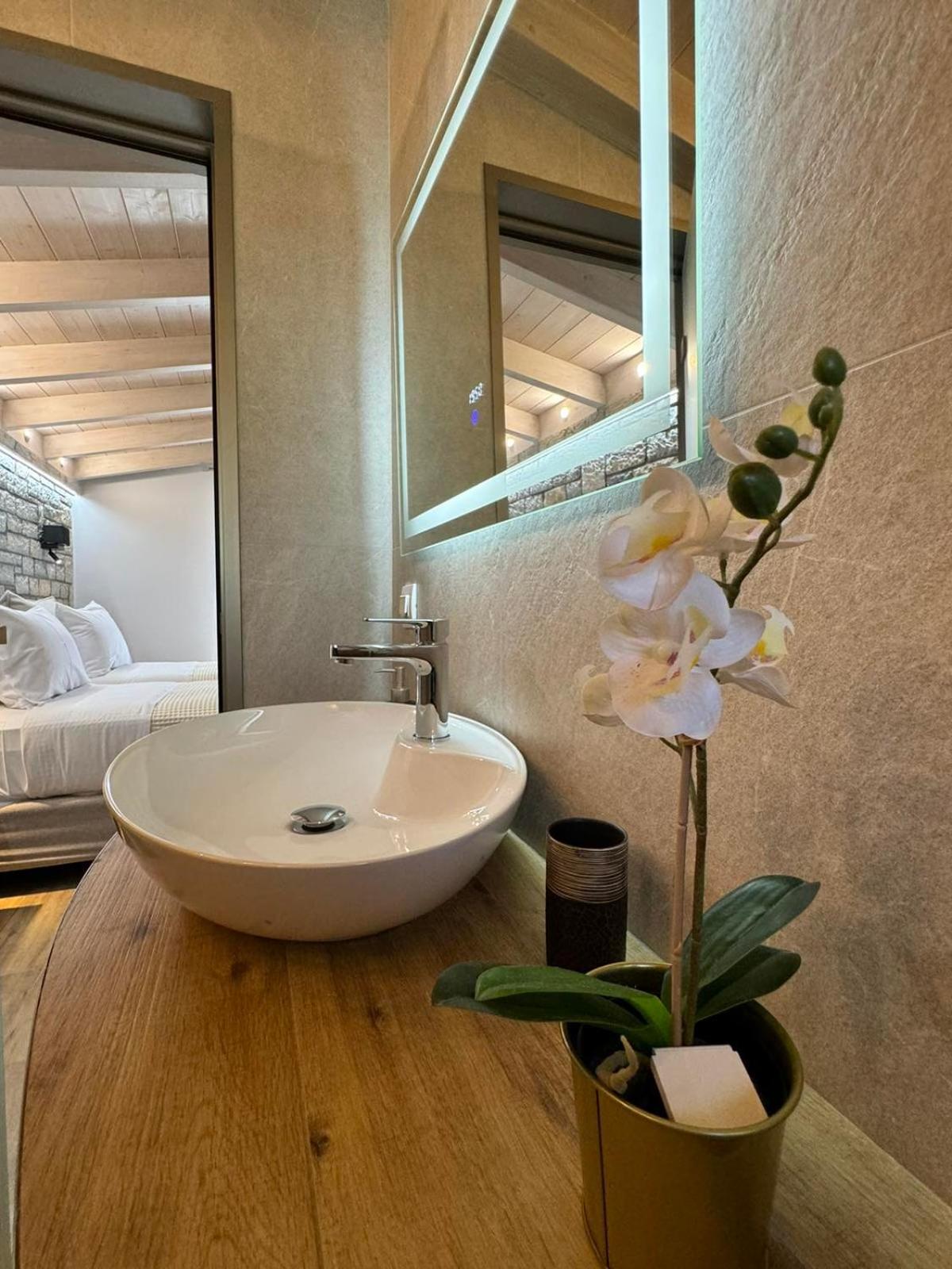 Iris Villas Complex Frinion ภายนอก รูปภาพ